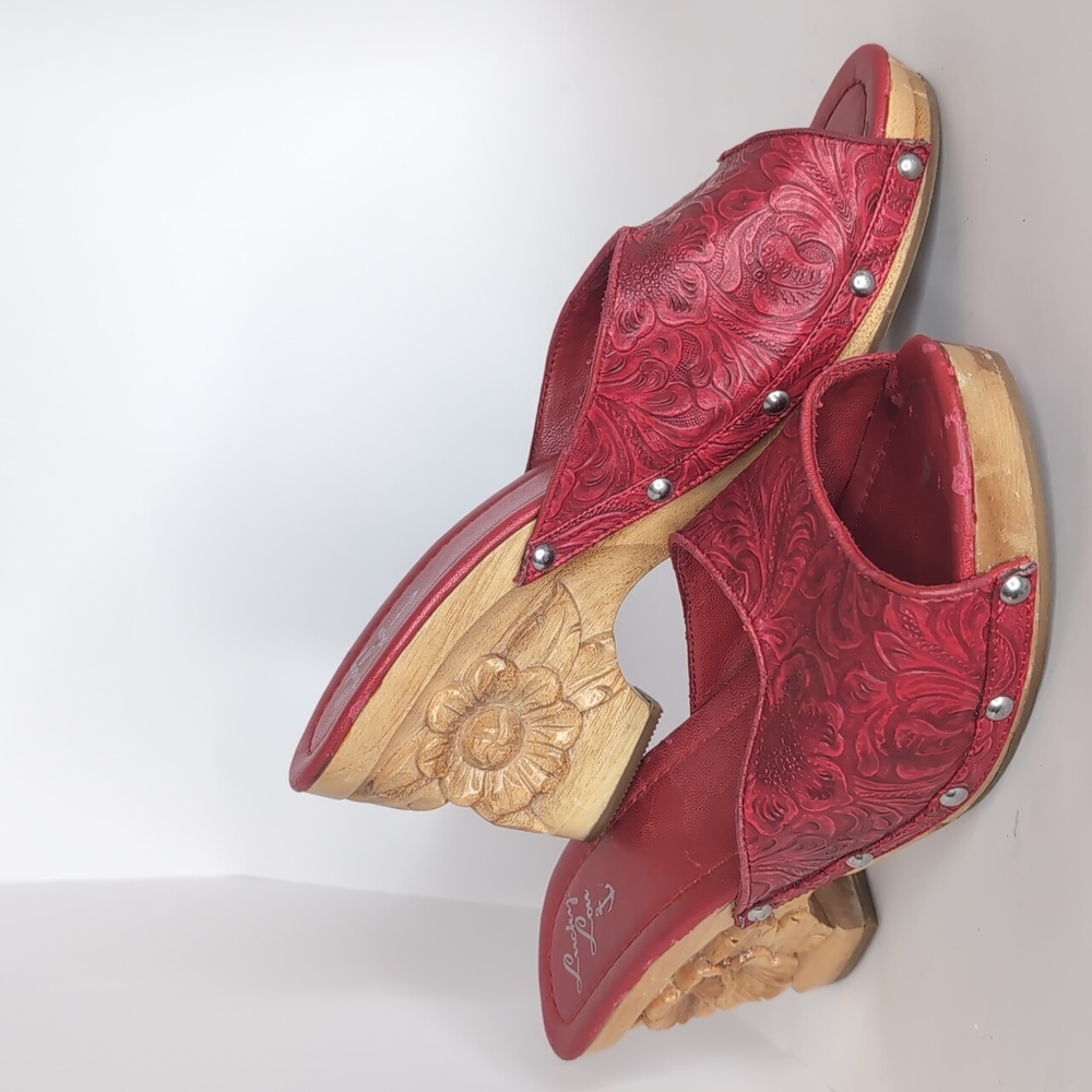 Lucky Brand Red Floral Tooled Leather Slip-On Clogs with Carved Wood Heel - Picture 11 of 11